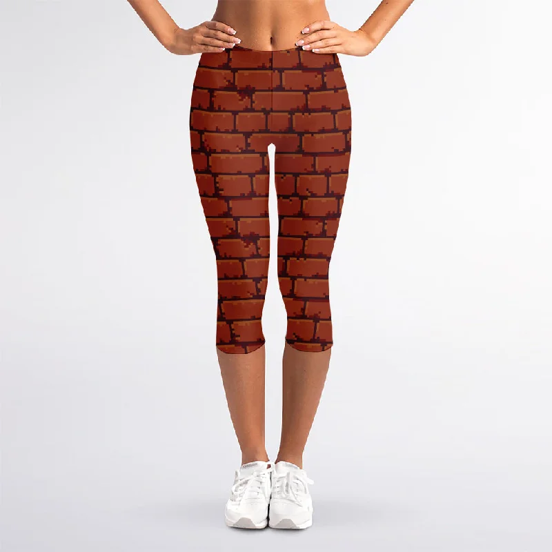 8-Bit Pixel Brick Wall Print Women's Capri Leggings