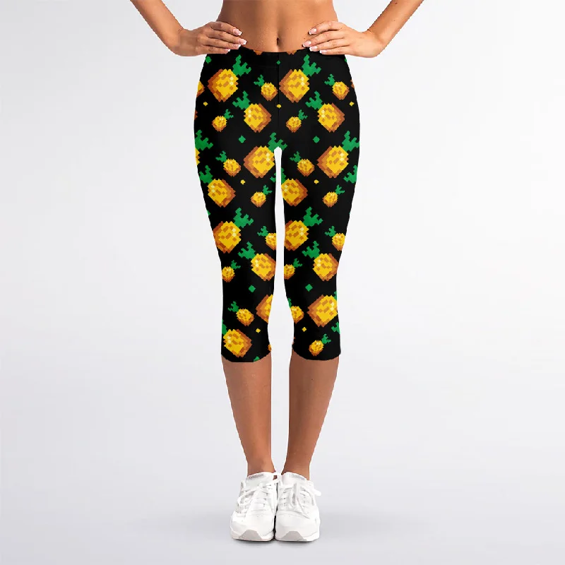 8-Bit Pixel Pineapple Print Women's Capri Leggings