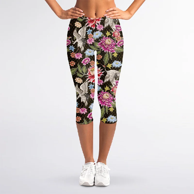 Asian Crane Bird Pattern Print Women's Capri Leggings