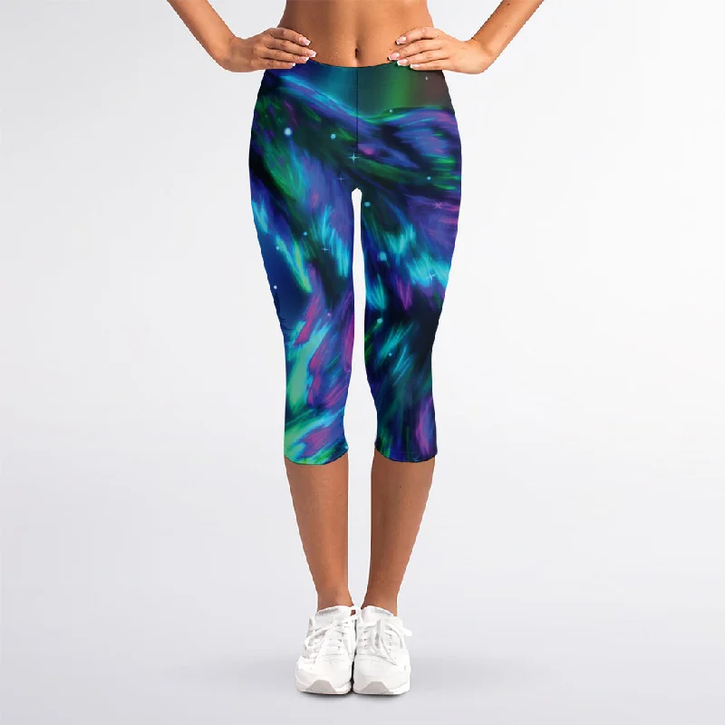 Aurora Howling Wolf Spirit Print Women's Capri Leggings