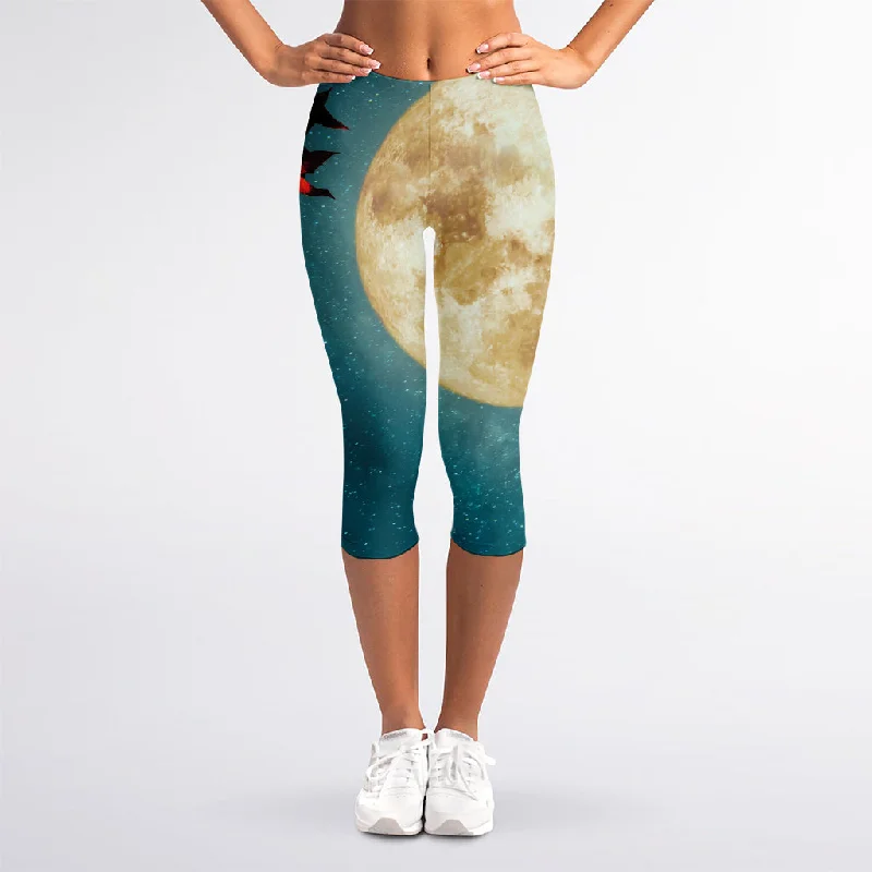 Autumn Full Moon Print Women's Capri Leggings