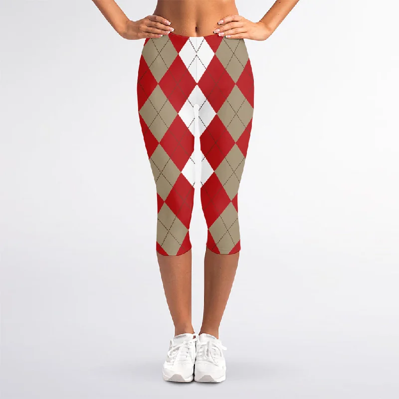 Beige Red And White Argyle Pattern Print Women's Capri Leggings