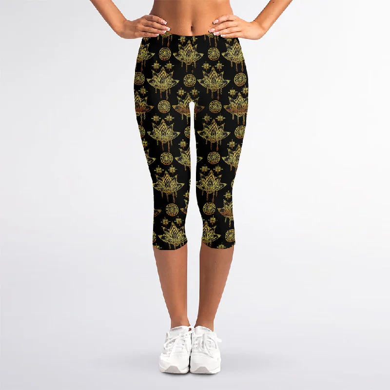 Black And Gold Lotus Flower Print Women's Capri Leggings