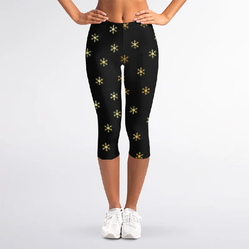 Black And Gold Snowflake Pattern Print Women's Capri Leggings