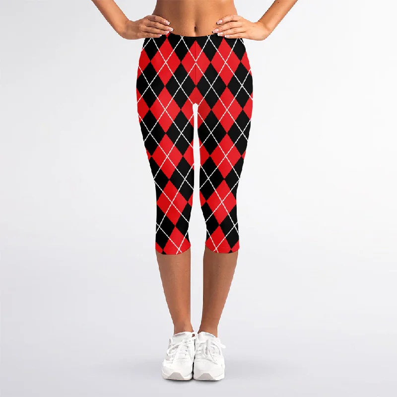 Black And Red Argyle Pattern Print Women's Capri Leggings