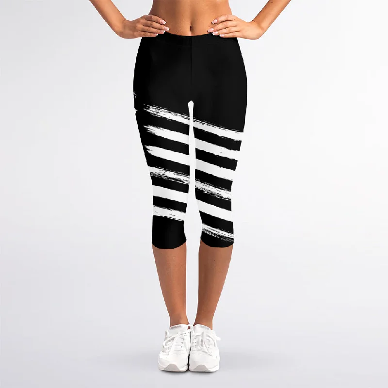 Black And White American Flag Print Women's Capri Leggings