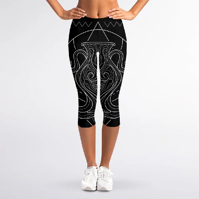 Black And White Aquarius Sign Print Women's Capri Leggings