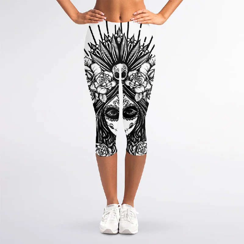 Black And White Calavera Girl Print Women's Capri Leggings