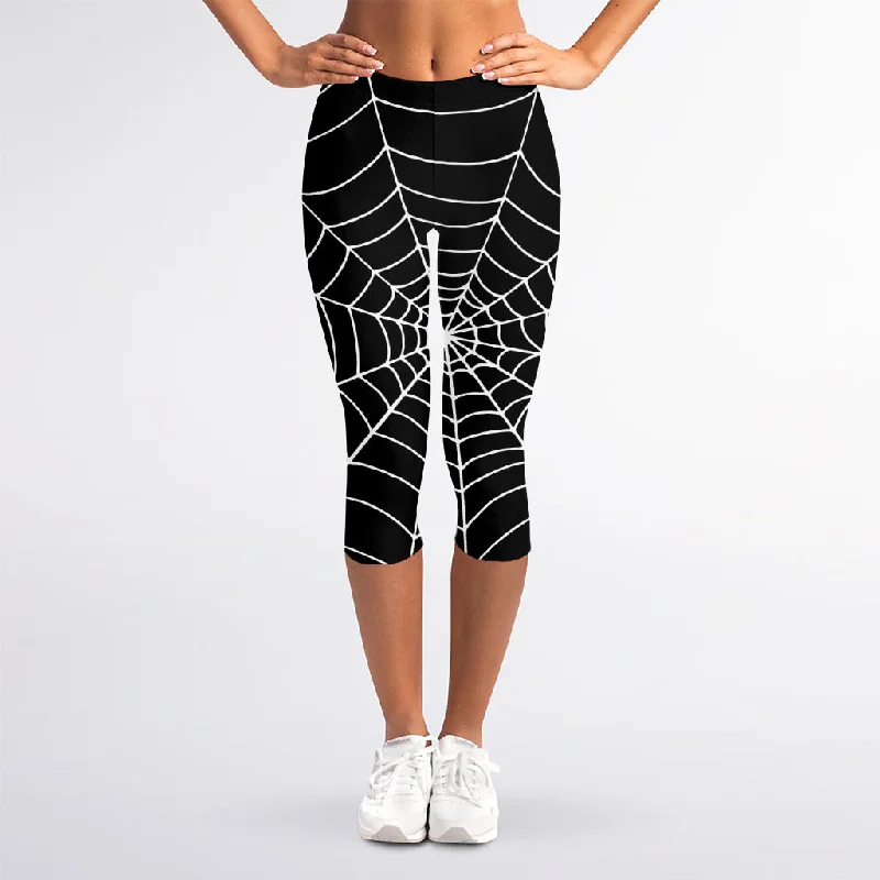 Black And White Cobweb Print Women's Capri Leggings