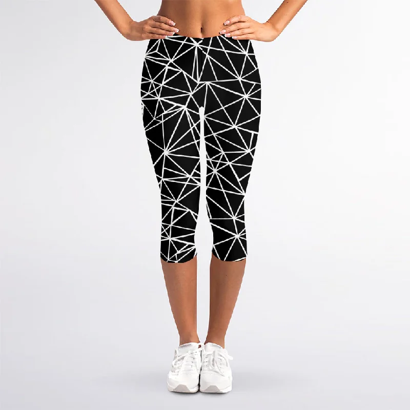 Black And White Geometric Mosaic Print Women's Capri Leggings