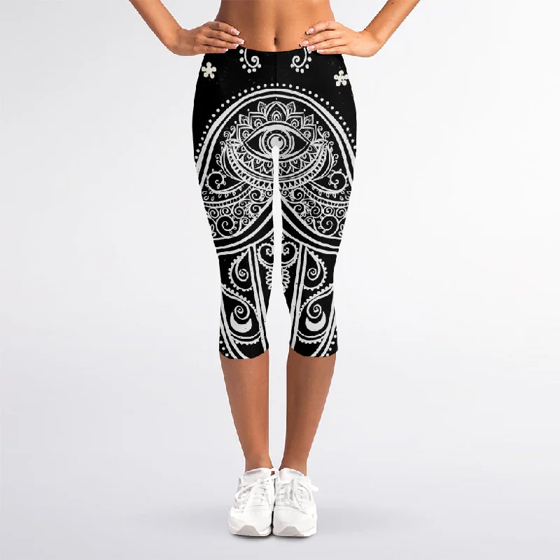 Black And White Hamsa Print Women's Capri Leggings