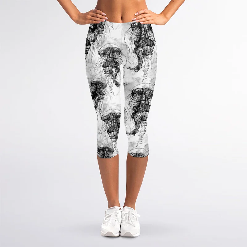 Black And White Jellyfish Pattern Print Women's Capri Leggings