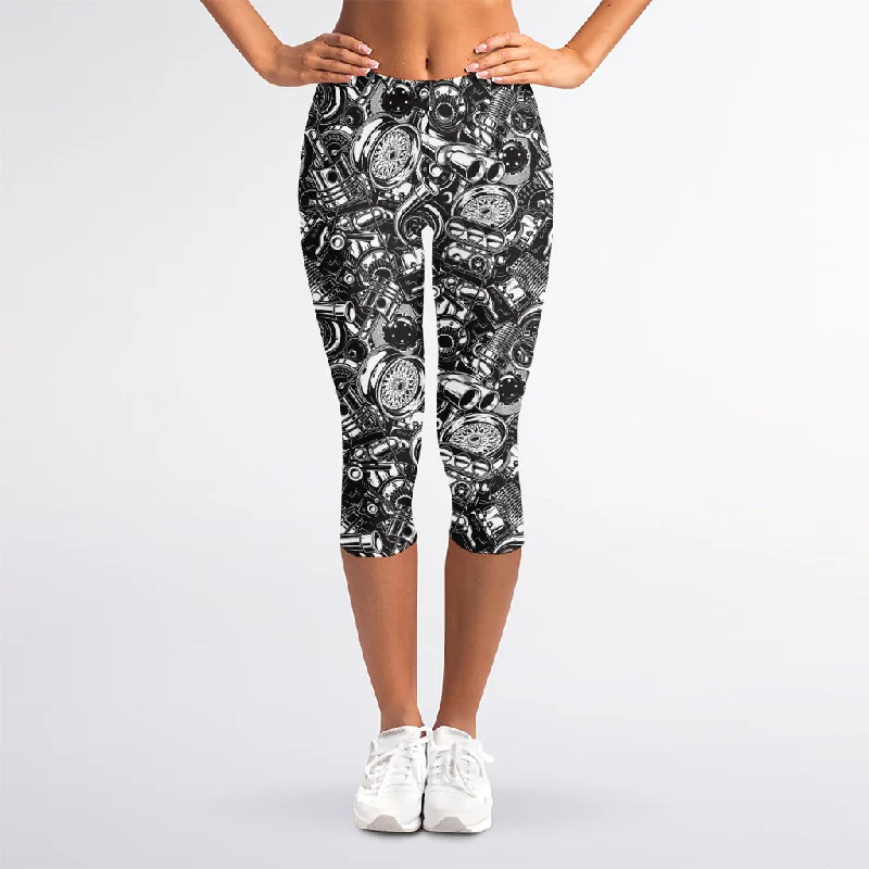 Black And White Mechanic Pattern Print Women's Capri Leggings