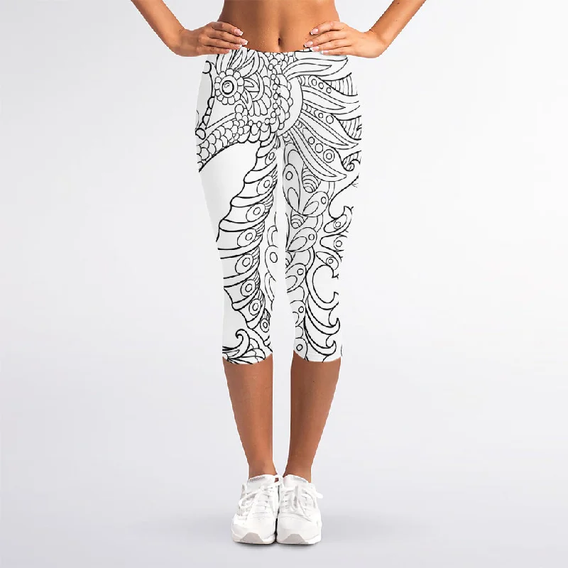 Black And White Seahorse Print Women's Capri Leggings