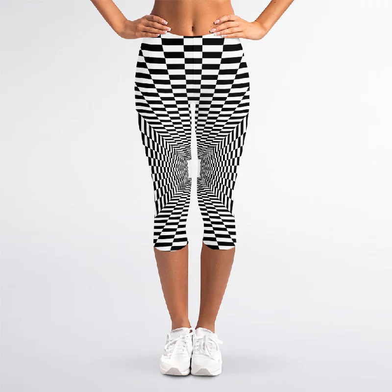 Black And White Tunnel Illusion Print Women's Capri Leggings