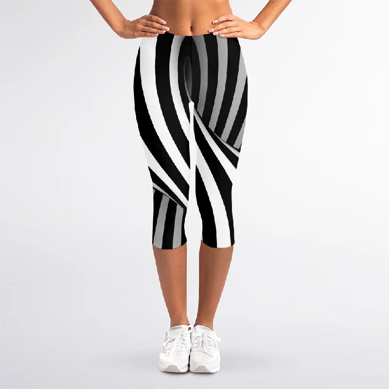 Black And White Twist Illusion Print Women's Capri Leggings