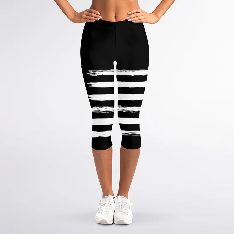 Black And White USA Flag Print Women's Capri Leggings