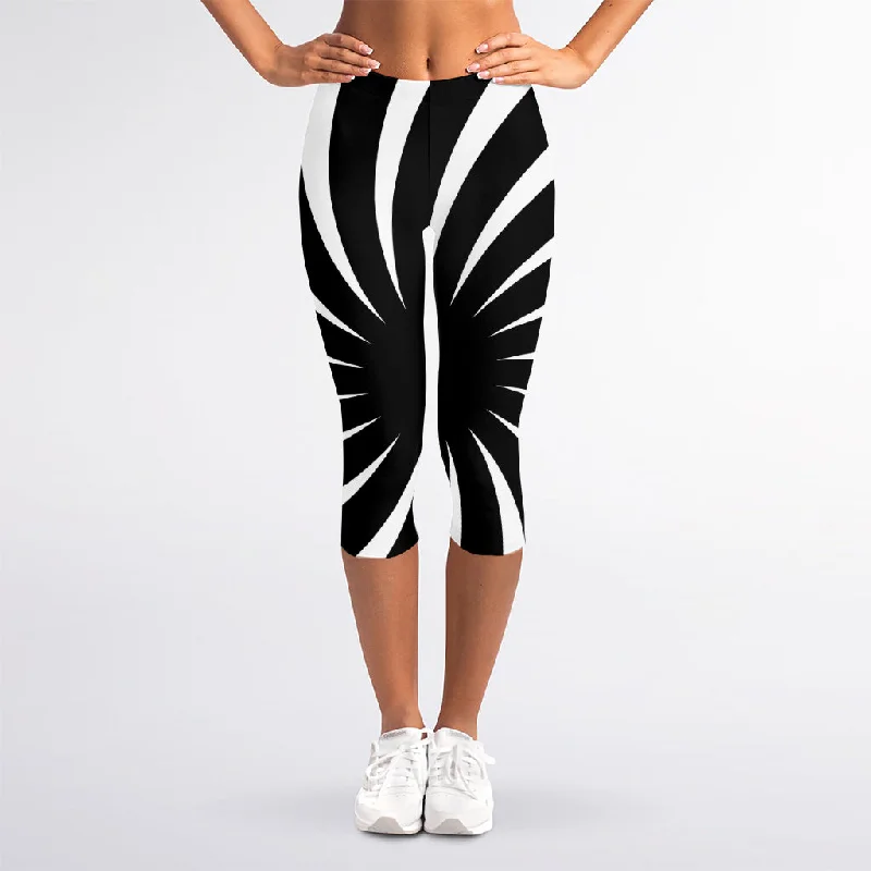 Black And White Vortex Swirl Print Women's Capri Leggings