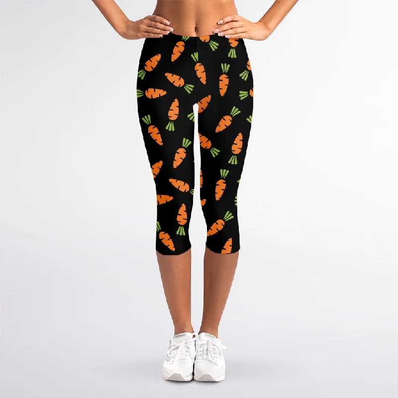 Black Carrot Pattern Print Women's Capri Leggings