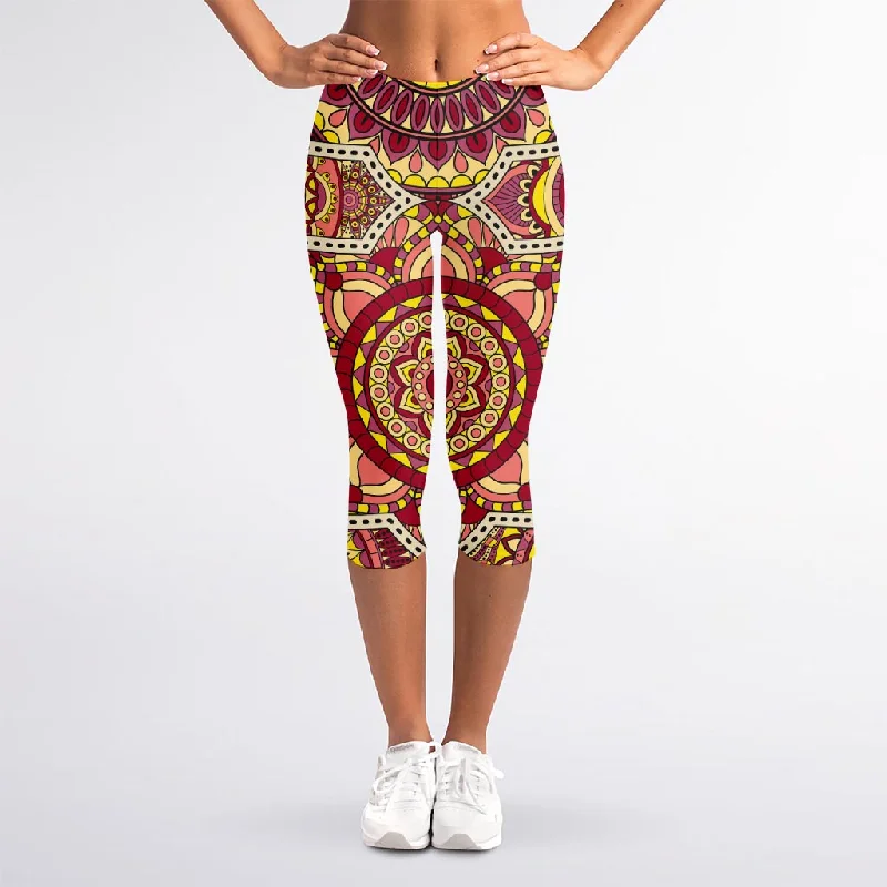 Sangria Mandala Bohemian Pattern Print Women's Capri Leggings