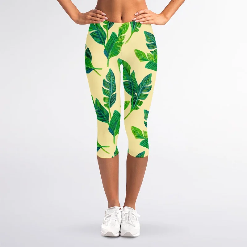 Tropical Banana Palm Leaf Pattern Print Women's Capri Leggings