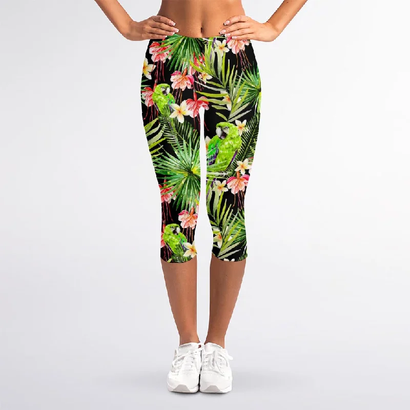 Tropical Hawaiian Parrot Pattern Print Women's Capri Leggings