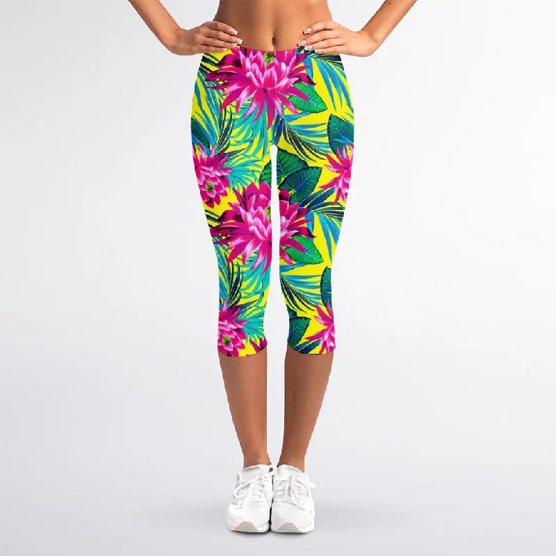 Tropical Lotus Pattern Print Women's Capri Leggings